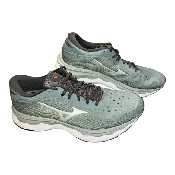 Mizuno Other - Mizuno Waveknit Running Shoes in Green Men's, Wave Sky 05, Size 9 FLY J1GD210252